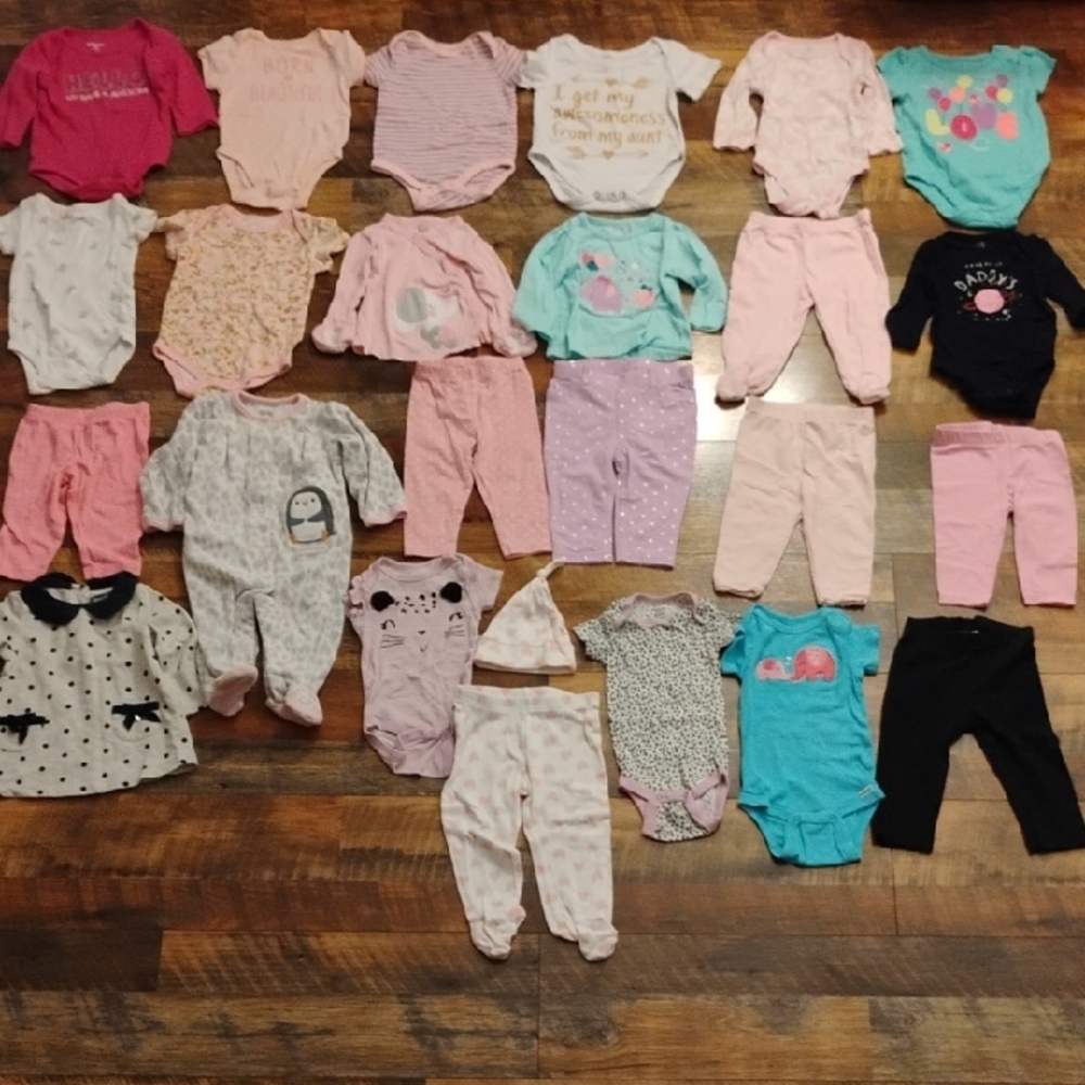 3 To 6 MONTHS Bundle Of Girl CLOTHES!!!